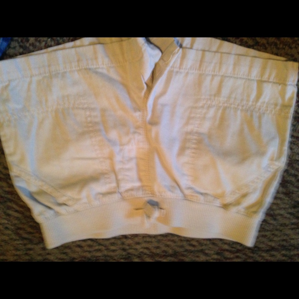 Shorts - Picture 4 of 5